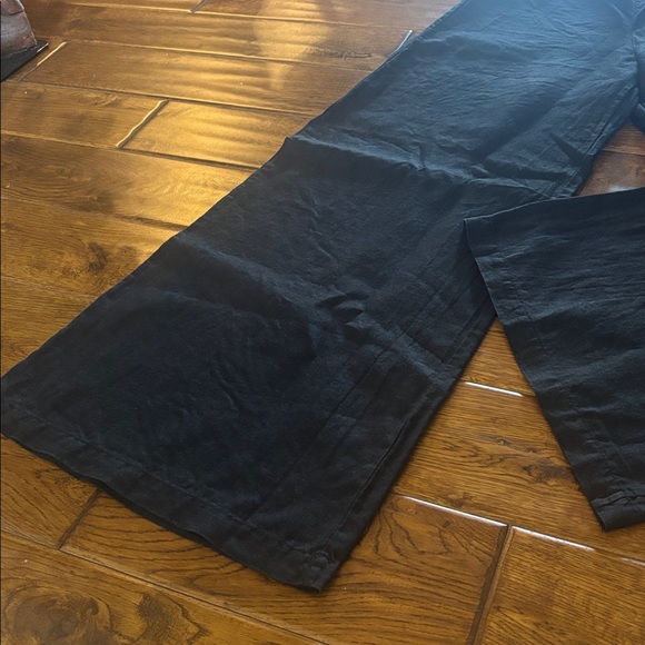 Wide-Leg 💯 % Linen Black Pants - Picture 2 of 4